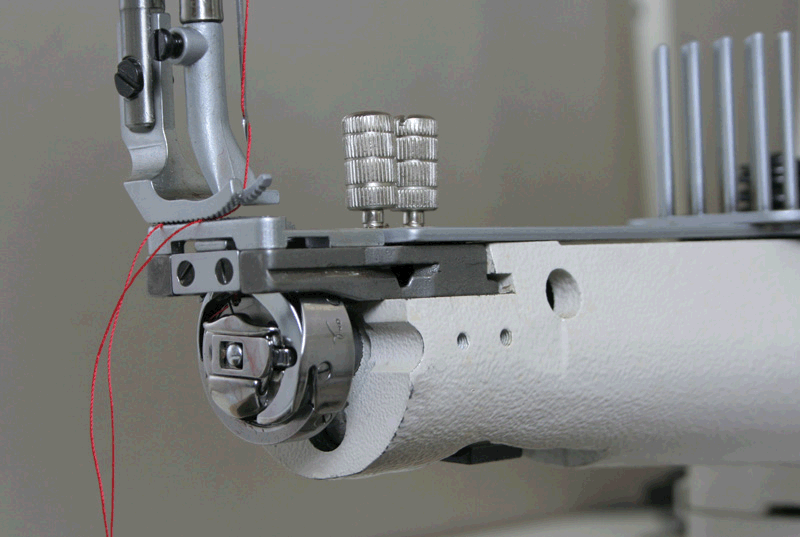 MAK TE335 999€ Machine a coudre industrielle Triple entrainement à canon - Cliquez sur l'image pour la fermer